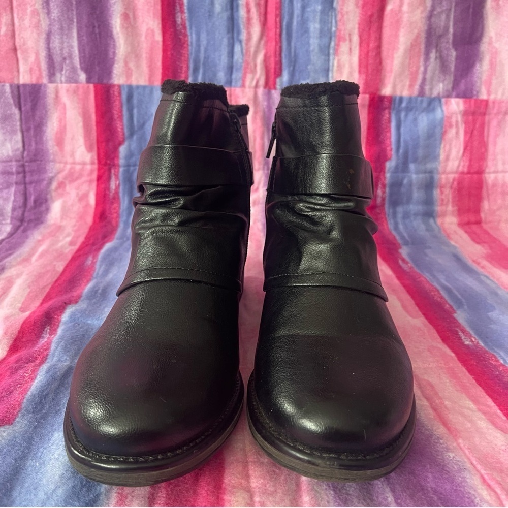 Baretraps Black Leather Ankle Boots with Buckles size 10 - Picture 2 of 7
